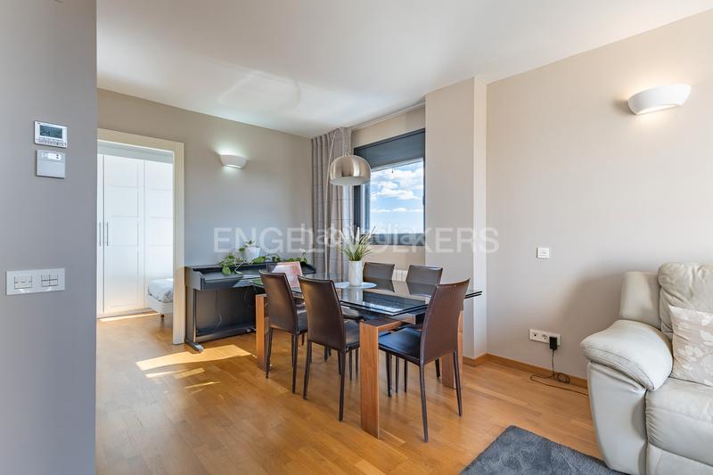 Foto d48bb8a0-a996-4289-8d16-f0673f2914ea. Àtic amb calefacció aparcament piscina a Can Llong Sabadell