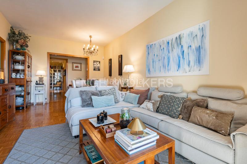 Foto 69988192-8c55-4ada-9d2e-06cab1c97ff6. Appartement avec chauffage dans Pedralbes Barcelona