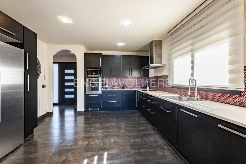 Foto 015911c4-7dbb-4a7d-acc8-e445250b5a46. Maison avec chauffage piscine dans Canyelles