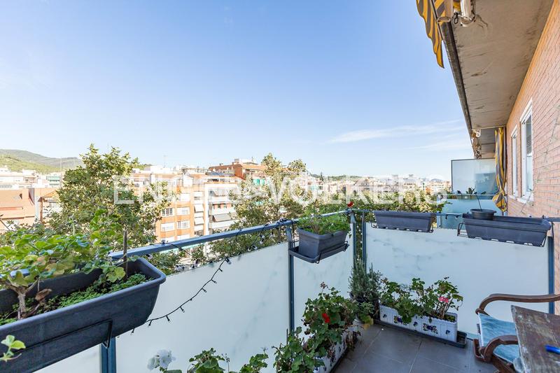 Foto 364198ec-48d4-4596-aa9a-2c557d3ac050. Duplex avec chauffage parking piscine dans Centre Castelldefels