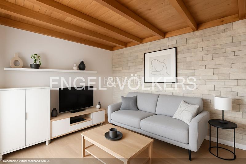 Foto d74f9a10-45a8-49af-843d-4c33325e83ef. Duplex avec chauffage parking piscine dans Centre Castelldefels