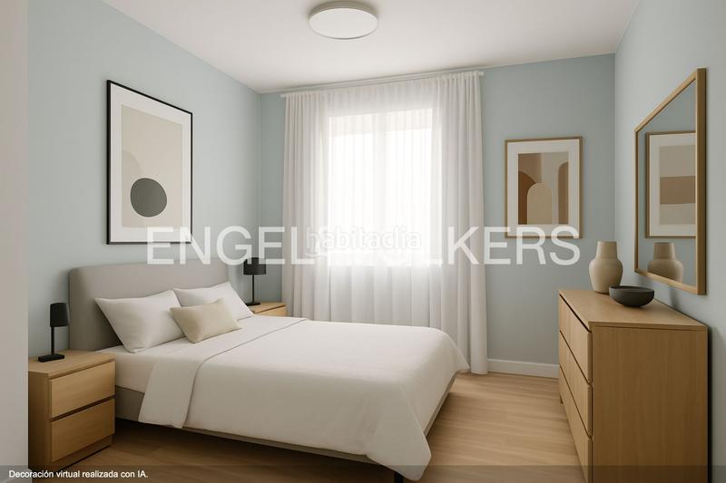 Foto db0a34c6-3b73-4d27-8b8f-1c93c8a93e61. Duplex avec chauffage parking piscine dans Centre Castelldefels