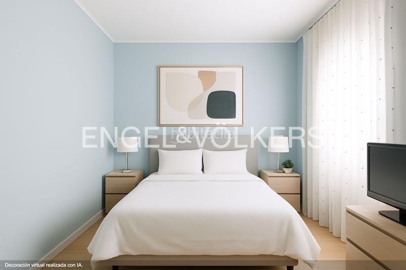 Foto eaa5d34f-5b93-4622-b320-ba46c590926b. Duplex avec chauffage parking piscine dans Centre Castelldefels