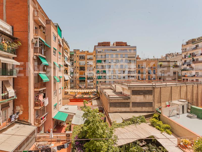 Foto 5b422c6c-04c8-492d-9769-fd0d8d2bcaec. Piccolo appartamento con riscaldamento in La Nova Esquerra de l´Eixample Barcelona