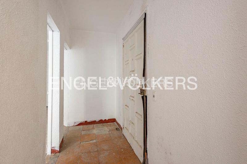 Foto 5ba85b4a-cbd7-4b7f-8c99-a25fbc136724. Casa  para reformar en Bruguers en Bruguers Gavà