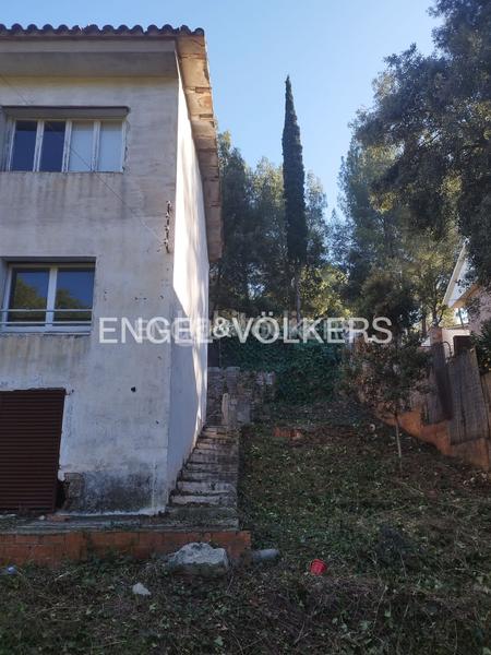 Foto 6042b08a-4d61-4541-a388-e65e91aa0f98. Casa  para reformar en Bruguers en Bruguers Gavà