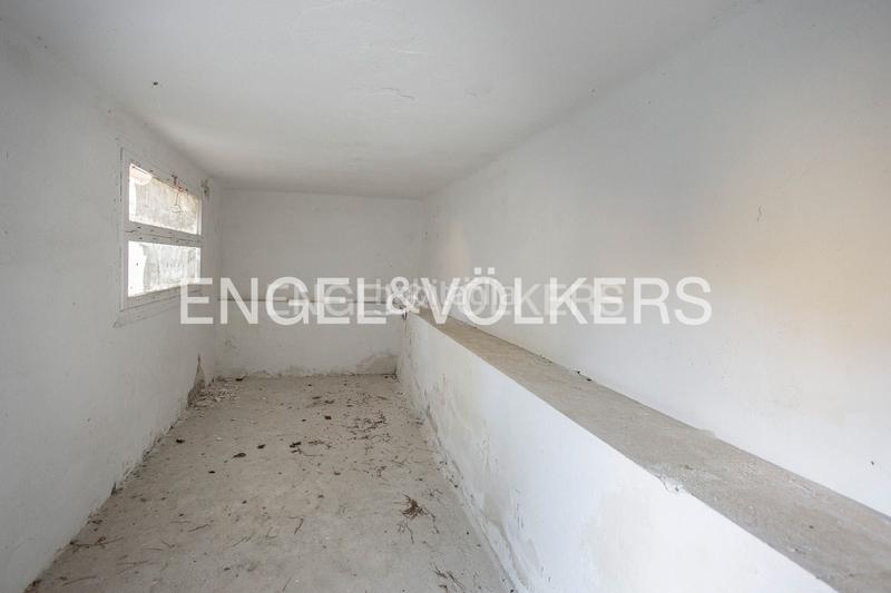 Foto 69e29f47-aa35-4801-b2be-1e48e636e8ec. Casa  para reformar en Bruguers en Bruguers Gavà