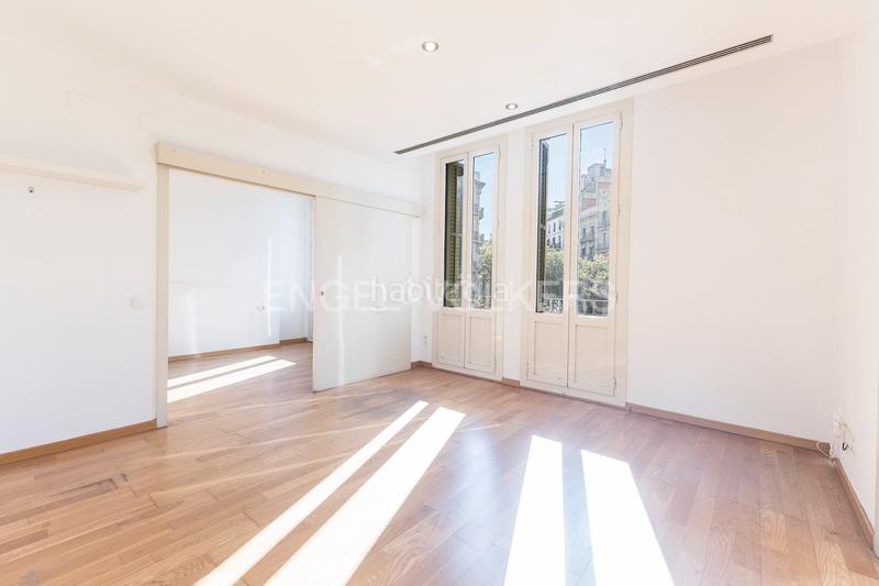 Foto 0d020015-fcd4-4344-8ebf-c8c3d75ff487. Piccolo appartamento con riscaldamento in L´Antiga Esquerra de l´Eixample Barcelona