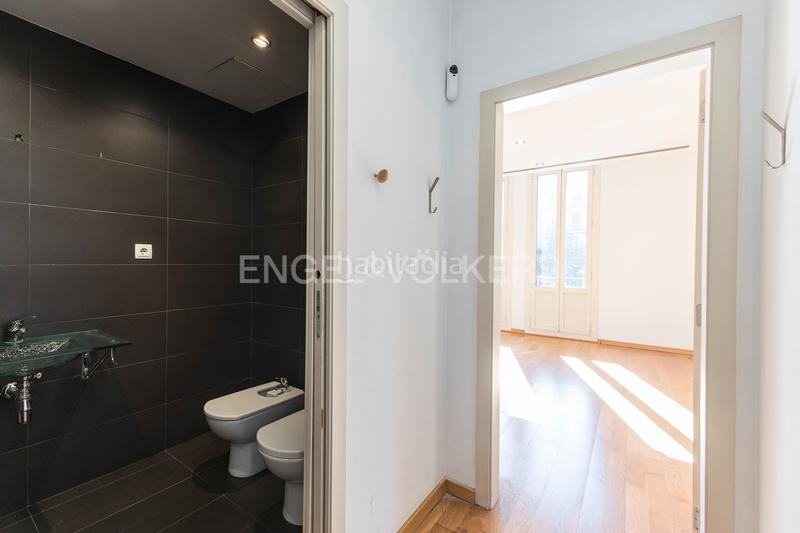 Foto 2f5e56cf-a16c-49ac-8239-a5ae64b97a3c. Piccolo appartamento con riscaldamento in L´Antiga Esquerra de l´Eixample Barcelona