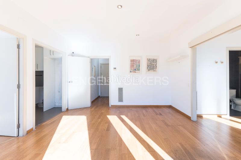 Foto 37659bcd-ba68-46e1-aeba-96697cd6fa9f. Piccolo appartamento con riscaldamento in L´Antiga Esquerra de l´Eixample Barcelona