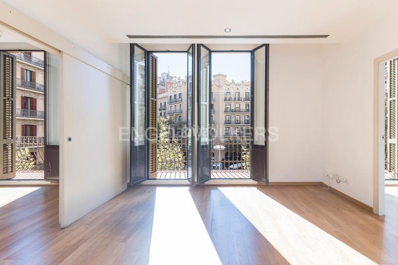 Foto 3dbc80c0-fa5c-4998-a090-58fbb2f61bd7. Piccolo appartamento con riscaldamento in L´Antiga Esquerra de l´Eixample Barcelona