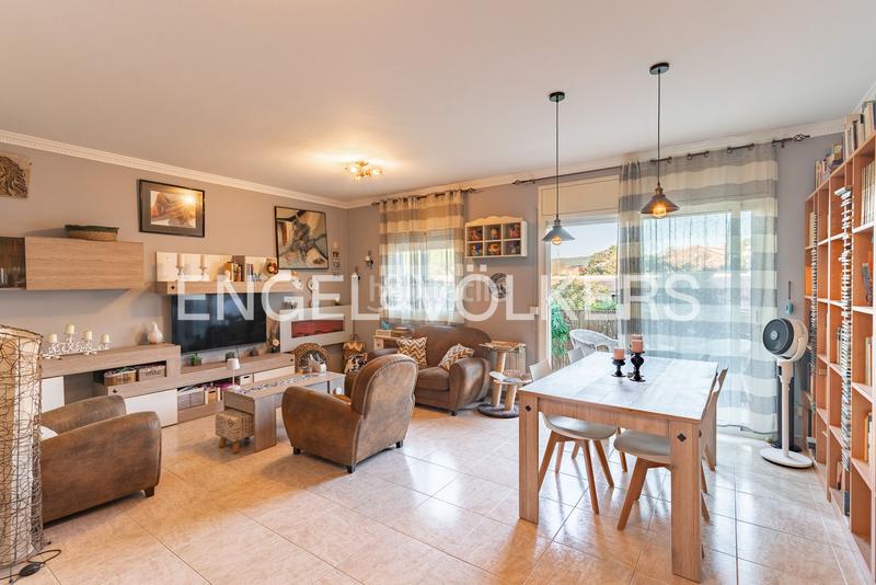 Foto 452c4044-acfc-40e3-a9e6-cd3a9984258a. Duplex with heating in Nucli Urbà Argentona