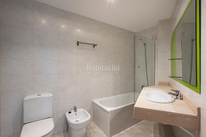 Foto 2ea4cd3f-d4aa-4987-b1bf-3cd13d00f9b7. Apartament amb calefacció aparcament a Papiol (El)