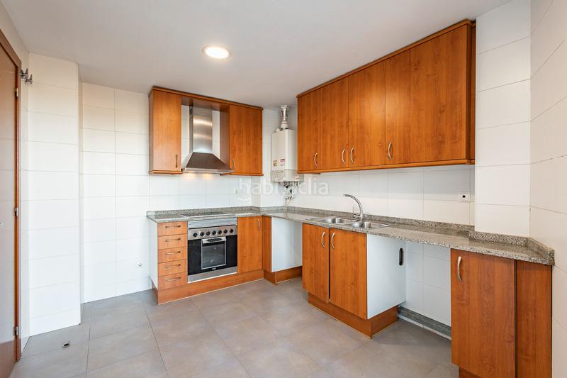 Foto 3ba7ace9-e6bc-4ffb-a1f1-73757dc48163. Apartament amb calefacció aparcament a Papiol (El)