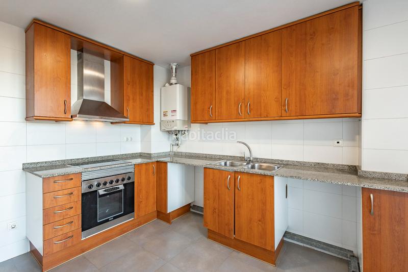 Foto f1a4cf36-4d92-49e3-8862-4cedc0e1d267. Apartament amb calefacció aparcament a Papiol (El)