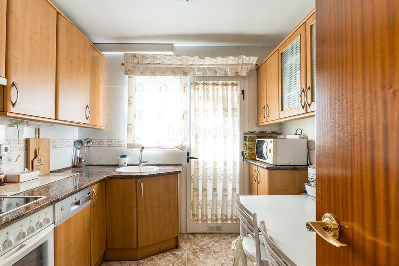 Foto 0646f793-4d92-4a9b-8e5f-a5b17344d4a2. Apartamento  reformado en barrio del puerto en Tarragona