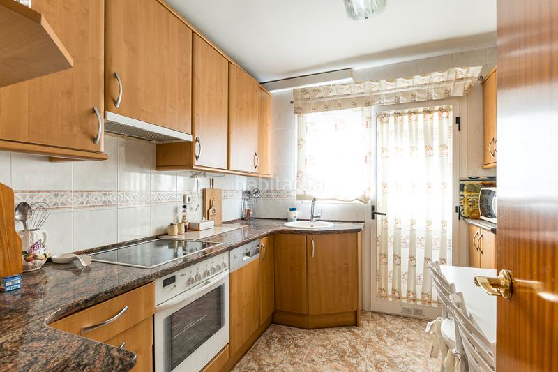 Foto e1e2bb46-3a3c-4e08-abe8-15945373fd8a. Apartamento  reformado en barrio del puerto en Tarragona