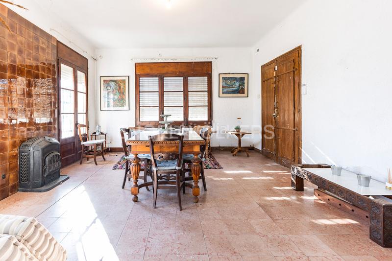 Foto 3aef7efb-f03b-4dd8-a9a3-410ef0b7ce4d. Casa majestuosa casa clásica en Alella