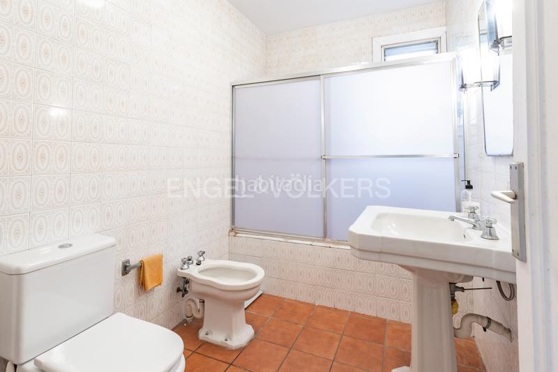 Foto 9532767e-3616-4454-8baf-9b7881132268. Casa majestuosa casa clásica en Alella