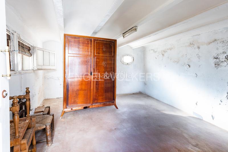 Foto bfa1510b-5de1-4f5f-a72b-be8ff67a3bf0. Casa majestuosa casa clásica en Alella