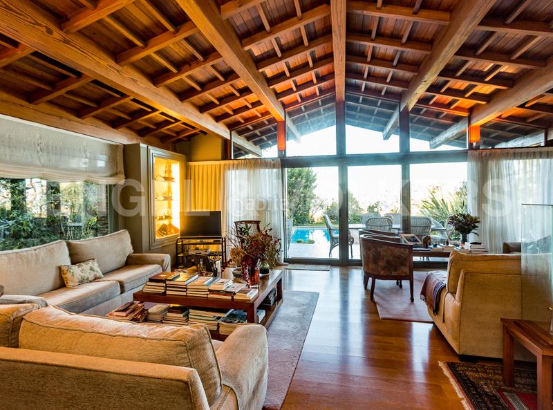 Foto 22a9bb8d-44a8-4704-8b64-8599c03f7bdf. Casa  fantástica y muy bien comunicada en vallvidrera en Barcelona