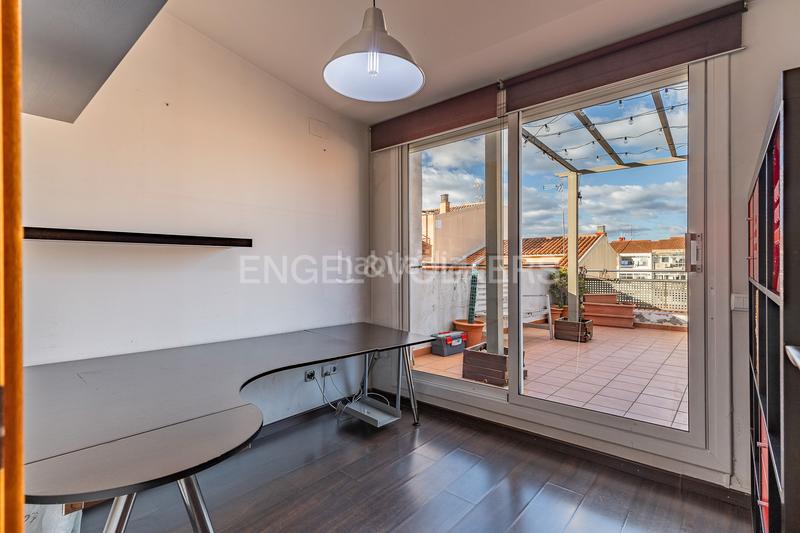 Foto 99dbb189-ef45-4bf4-9425-cd9e48f54368. Location duplex avec chauffage dans Sant Pere Nord Terrassa