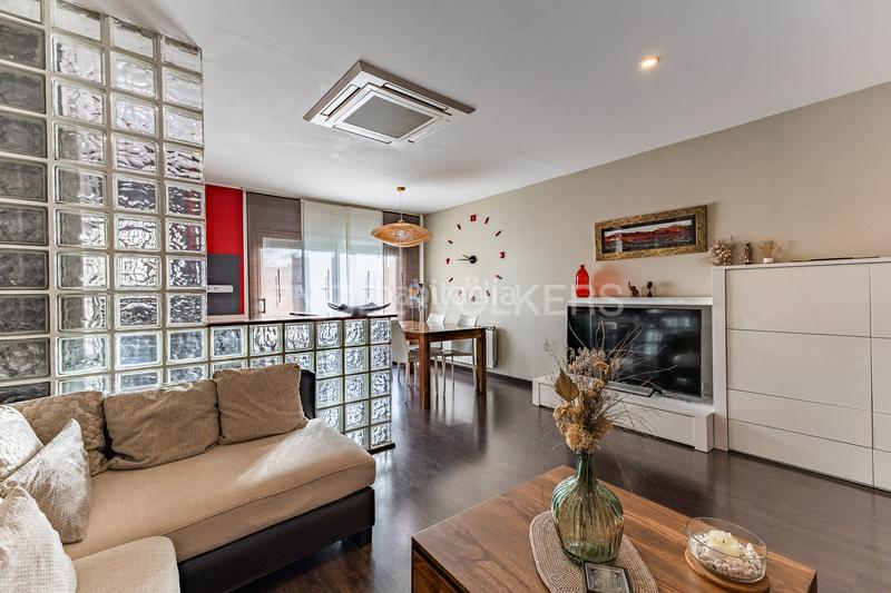 Foto 9cf08299-b044-499a-82f9-222ea8f8358c. Location duplex avec chauffage dans Sant Pere Nord Terrassa