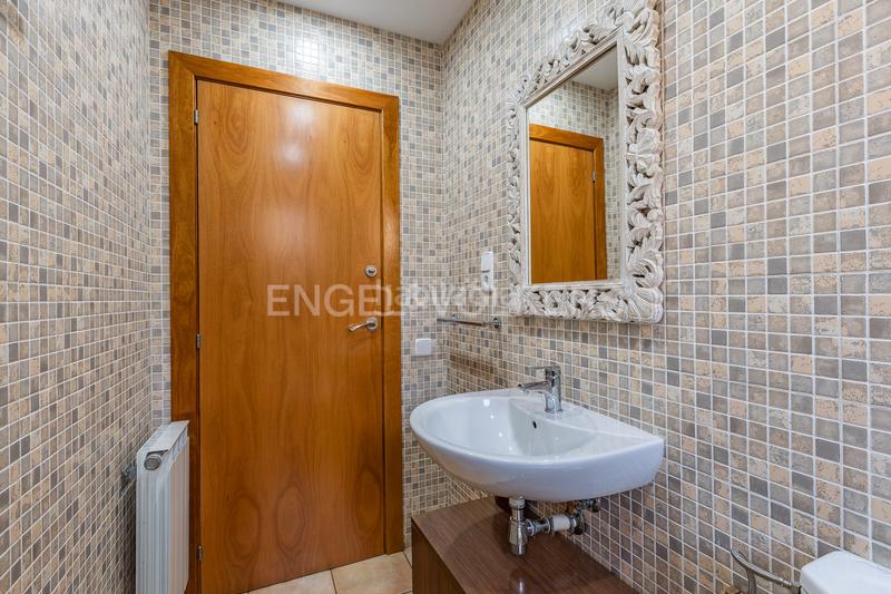 Foto c5d98efb-1a15-4bbc-845e-5df8b35a1fcc. Miete zweistöckige wohnung mit heizung in Sant Pere Nord Terrassa