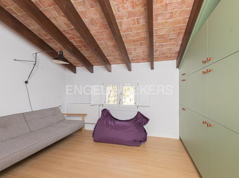 Foto bf510f2b-d43e-49b5-8fcb-feaa6fa6419a. Affitto casa con riscaldamento parcheggio piscina in Barcelona