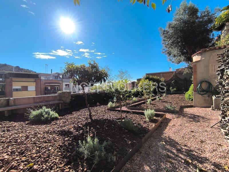 Foto 19b95c84-d266-4d5d-b350-6c5fdc8a7395. Lloguer casa amb calefacció aparcament piscina a Barcelona