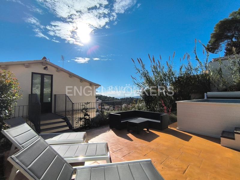 Foto 39518289-05e3-4e2b-9a1e-02d44a9852b6. Lloguer casa amb calefacció aparcament piscina a Barcelona