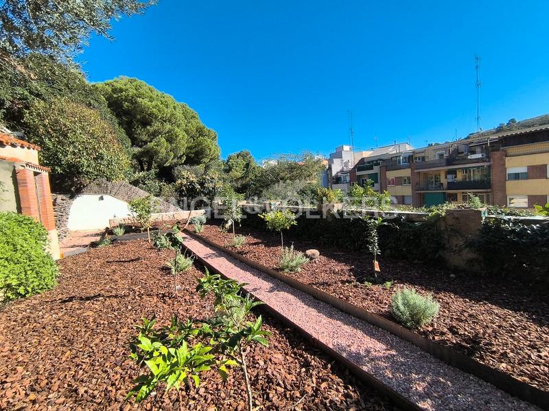 Foto 06880e51-5fc6-4bf9-8e4f-0e6c834a7732. Miete haus mit heizung parking pool in El Coll Barcelona