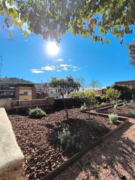 Foto d4bc2d82-7f4a-4ef4-8c10-6b08f05d2cb1. Miete haus mit heizung parking pool in El Coll Barcelona