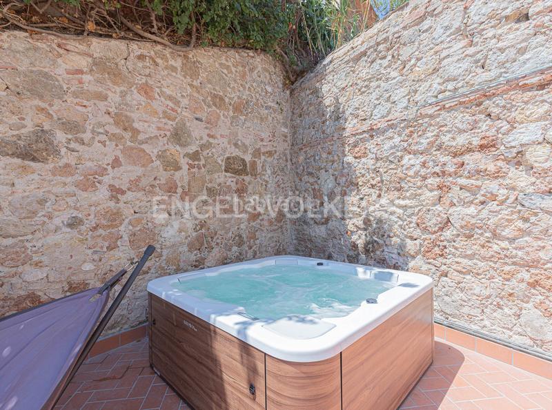 Foto dd0bc5e8-66d0-40ff-aa62-933f3ecef59b. Rent house with heating parking pool in El Coll Barcelona