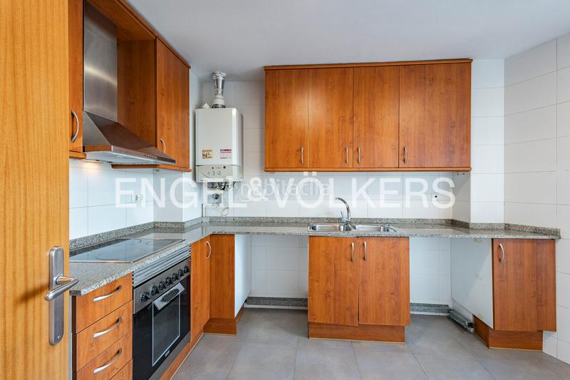 Foto 0cec5511-4abf-42a4-897b-91c0a22048ff. Apartament amb calefacció aparcament a Papiol (El)