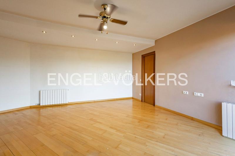 Foto 7f4e58cf-4702-49de-9c20-fd27247dfd58. Apartament amb calefacció aparcament a Papiol (El)