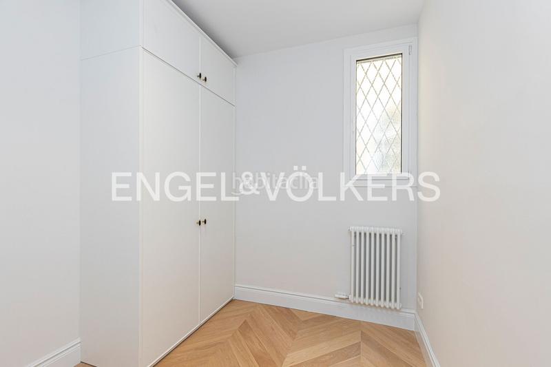 Foto b717560b-49a0-4fd8-911b-4bc276f85178. Alquiler apartamento precioso piso reformado en eixample dreta larga estancia en Barcelona