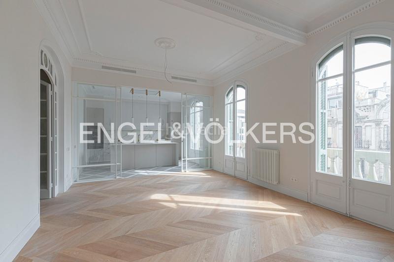 Foto bc9334b9-f1db-4dcc-844b-b8e0114290b1. Alquiler apartamento precioso piso reformado en eixample dreta larga estancia en Barcelona