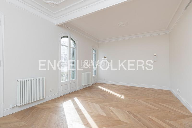 Foto 19c93d5d-1e92-40de-bc60-6b6e6225cb75. Miete appartement mit heizung in Dreta de l´Eixample Barcelona