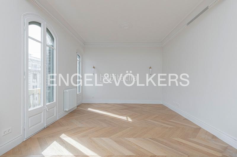 Foto e089b1b5-37e7-42fe-927e-29eddec8cd90. Miete appartement mit heizung in Dreta de l´Eixample Barcelona