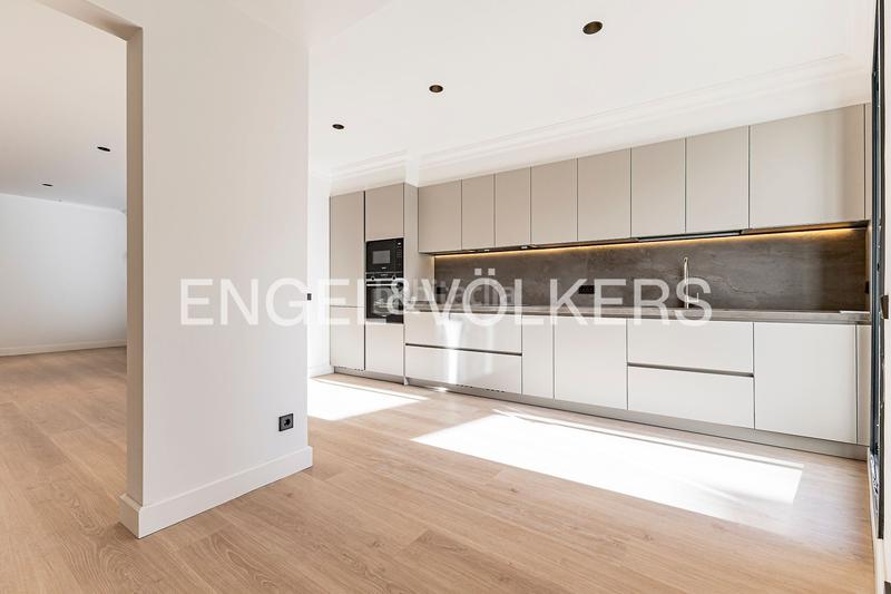 Foto 0bef5784-149c-4c25-84cb-d077f5b6750d. Attico con riscaldamento in Sant Gervasi - Bonanova Barcelona