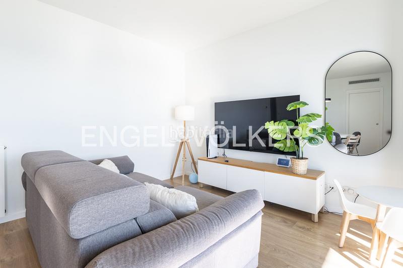 Foto 182ce9d3-004c-4874-8a9c-c912d9a3a909. Appartement mit heizung parking pool in El Rengle Mataró