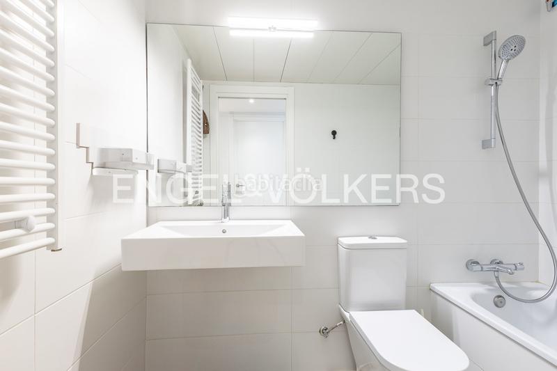 Foto 1eecf47a-26b7-49c0-bae2-8223be11a014. Appartement mit heizung parking pool in El Rengle Mataró