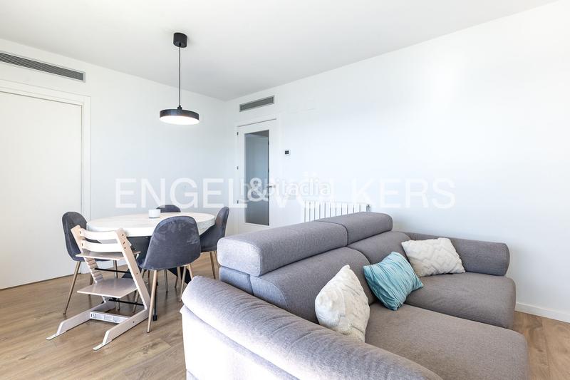 Foto 2632d4d5-eaf0-41c1-9480-226ee7bd10d7. Appartement mit heizung parking pool in El Rengle Mataró