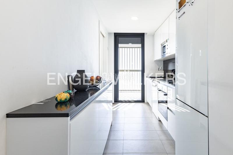 Foto 9c3dece5-bf63-40d2-ad69-d83392097359. Appartement mit heizung parking pool in El Rengle Mataró