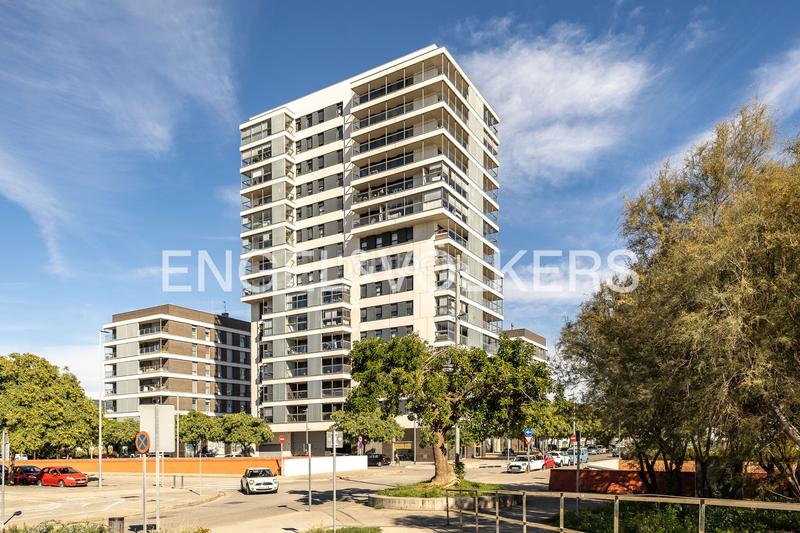 Foto a6369ee2-2513-4b14-8de1-823c3e1c54fe. Appartement mit heizung parking pool in El Rengle Mataró