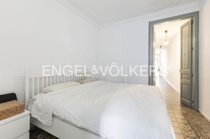 Foto 2f73d297-aafe-4df9-be8b-f227937f22b1. Apartament amb calefacció a Hostafrancs Barcelona