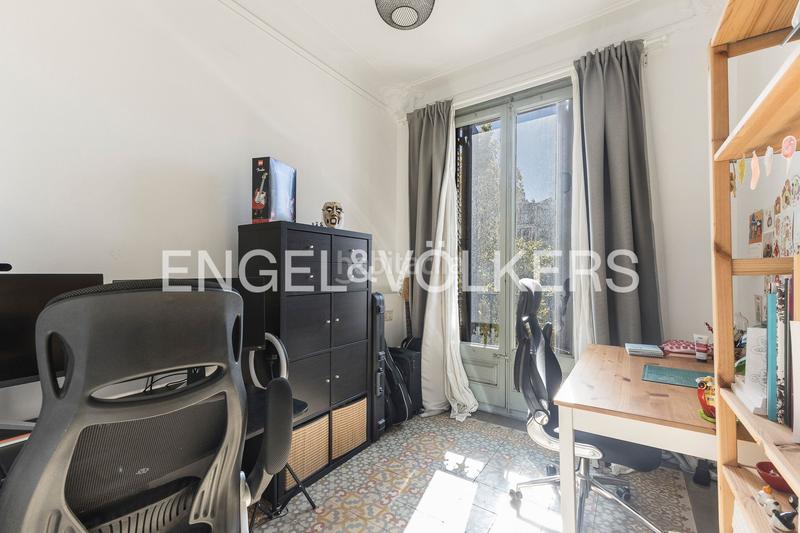 Foto 6a32ce71-4df8-4fc0-a6d4-69abcddea5fd. Apartament amb calefacció a Hostafrancs Barcelona