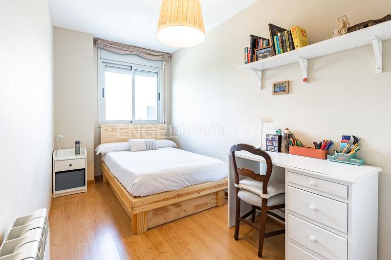 Foto cd2257ba-68f5-45d0-91d7-55e19589c194. Apartament amb calefacció aparcament a Mas Rampinyo - Montcada Nova - Carrerada Montcada i Reixac