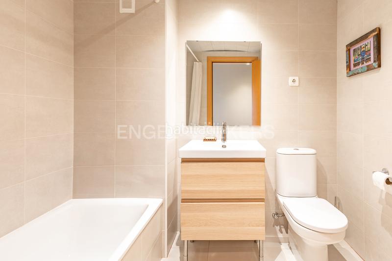 Foto f3d8a5e2-4d0d-4f84-ad1d-7af34b7e9813. Apartament amb calefacció aparcament a Mas Rampinyo - Montcada Nova - Carrerada Montcada i Reixac